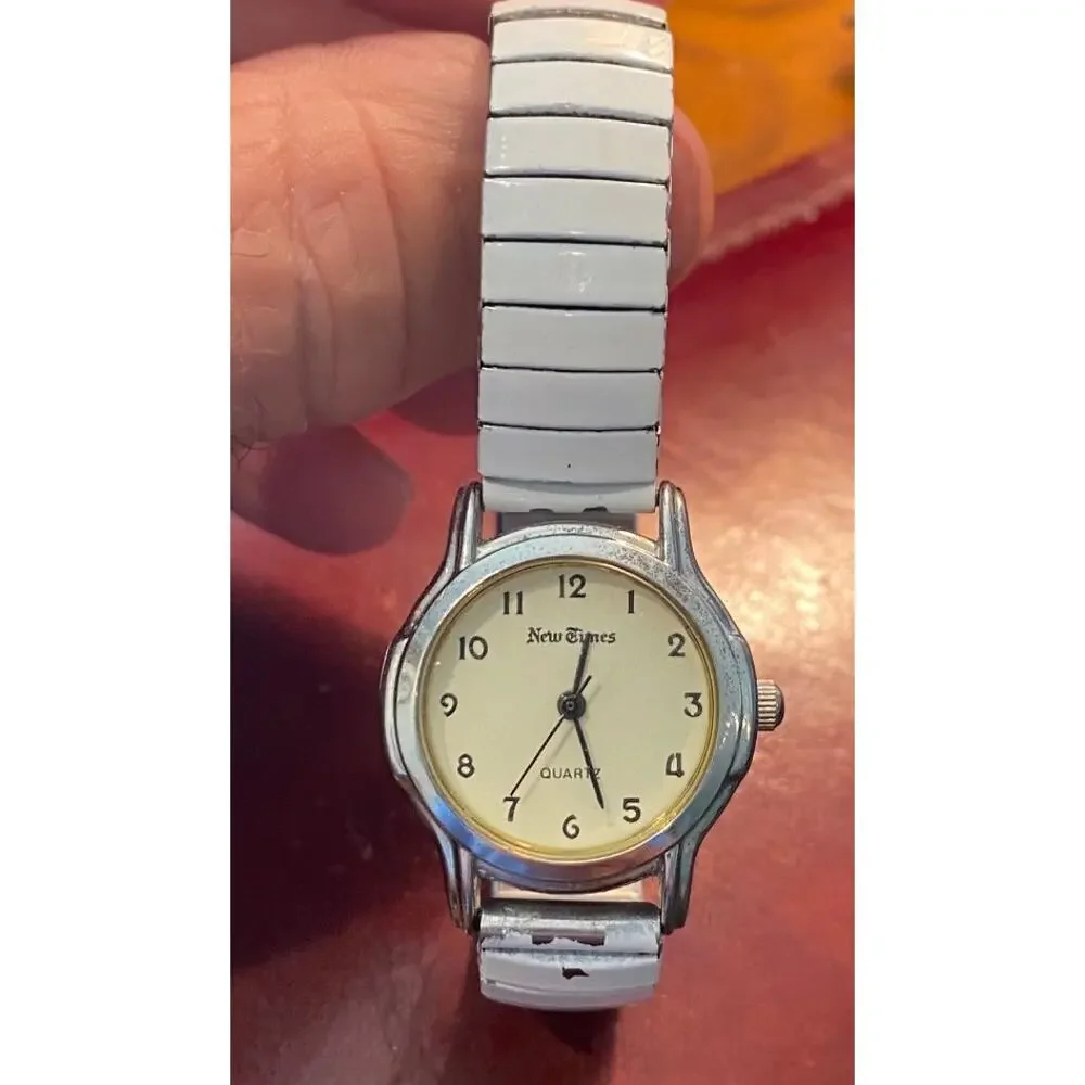 VTG Women's 25mm New Times Silver Tone Watch by Longain